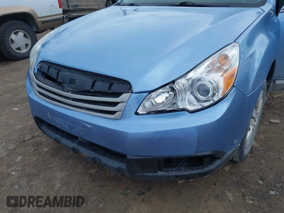 2010 Subaru Outback z VIN 4S4BRBAC3A3353265, wystawiony jako IAAI lot #41802882 z przebiegiem 98 225 mil mil oraz . Historia ofert i sprzedaży dostępna na DreamBid. Obrazek 6.