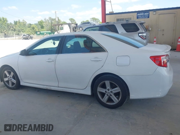 2012 Toyota Camry L with VIN 4T1BF1FK6CU524610, listed as a IAAI auction lot 42113256 with 196,934 mi miles. Bid and sale history available at carsss.com. Image 14.