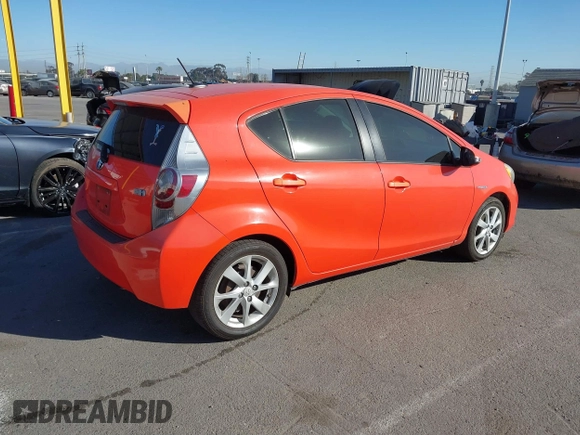 2012 Toyota Prius One z VIN JTDKDTB35C1010317, wystawiony jako IAAI lot #41403975 z przebiegiem 194 194 mil mil oraz . Historia ofert i sprzedaży dostępna na DreamBid. Obrazek 4.