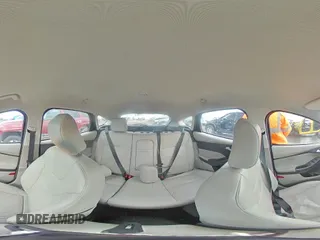 2016 Ford Focus Electric z VIN 1FADP3R41GL257400, wystawiony jako Copart lot #82003833 z przebiegiem 69 426 mil mil oraz . Historia ofert i sprzedaży dostępna na DreamBid. Obrazek 13.