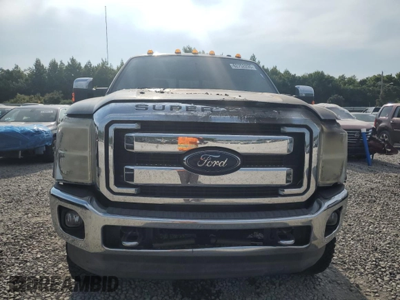 2014 Ford F-350 XLT with VIN 1FT8W3BTXEEA64583, listed as a Copart auction lot 62752235 with Not provided miles and Salvage title. Bid and sale history available at DreamBid. Image 5.
