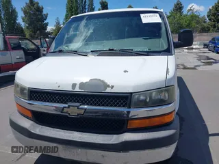 2010 Chevrolet Express Passenger LT z VIN 1GA2G1DGXA1173644, wystawiony jako IAAI lot #42239291 z przebiegiem 241 901 mil mil oraz . Historia ofert i sprzedaży dostępna na DreamBid. Obrazek 12.