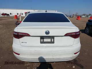 2020 Volkswagen Jetta S z VIN 3VWCB7BUXLM042951, wystawiony jako IAAI lot #42012007 z przebiegiem 61 806 mil mil oraz . Historia ofert i sprzedaży dostępna na DreamBid. Obrazek 17.