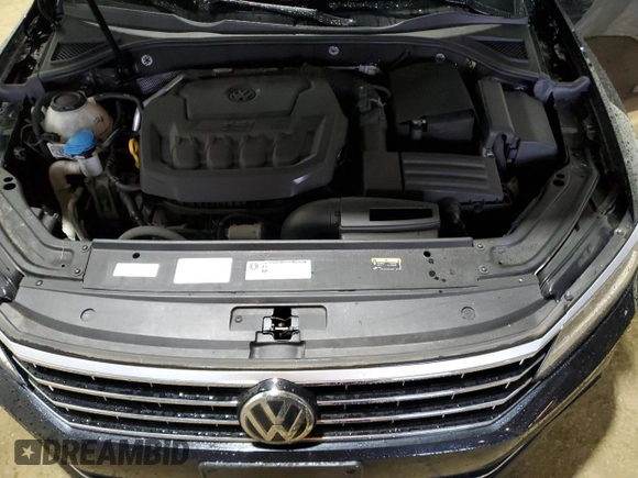 2018 Volkswagen Passat 2.0T SE with VIN 1VWBA7A39JC014760, listed as a Copart auction lot 51682985 with 47,502 mi miles and Salvage Title. Bid and sale history available at carsss.com. Image 11.