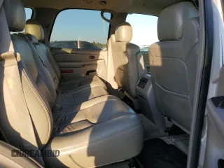 2005 GMC Yukon SLE with VIN 1GKEC13TX5J151930, listed as a Copart auction lot 73030094 with 216,351 mi miles and Clean Title. Bid and sale history available at carsss.com. Image 11.