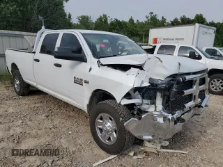 2017 Ram 2500 Tradesman z VIN 3C6UR5HJ6HG568513, wystawiony jako Copart lot #53139154 z przebiegiem 124 674 mil mil oraz Szkoda całkowita • Salvage title. Historia ofert i sprzedaży dostępna na DreamBid. Obrazek 4.