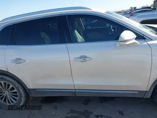 2016 Lincoln MKX Select with VIN 2LMTJ6KR1GBL75185, listed as a IAAI auction lot 41706363 with 135,844 mi miles and . Bid and sale history available at carsss.com. Image 14.