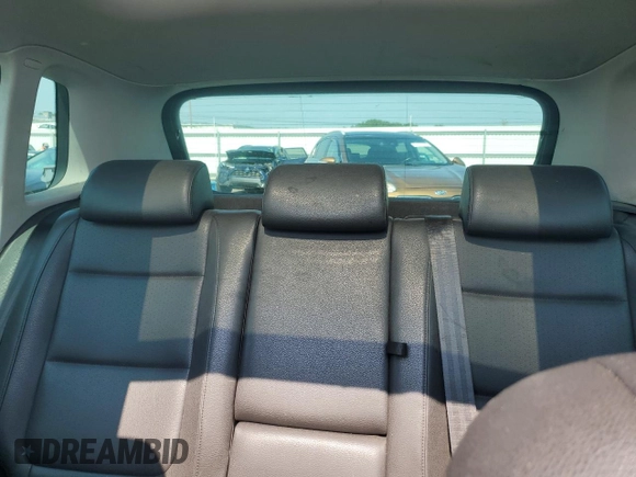 2010 Volkswagen Tiguan S with VIN WVGBV7AX5AW529484, listed as a Copart auction lot 62807895 with 135,197 mi miles and Salvage title. Bid and sale history available at DreamBid. Image 10.