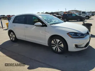2019 Volkswagen Golf SEL Premium с VIN WVWPR7AU1KW910142, выставлен на аукционе Copart как лот 70452434 с пробегом 35 702 миль миль и Списание • Salvage title. История ставок и продаж доступна на DreamBid. Изображение 4.