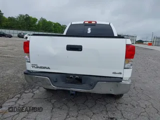 2010 Toyota Tundra z VIN 5TFUM5F14AX009280, wystawiony jako IAAI lot #42541661 z przebiegiem 280 107 mil mil oraz . Historia ofert i sprzedaży dostępna na DreamBid. Obrazek 6.