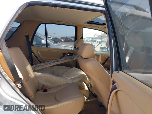 1998 Mercedes-Benz M 320/430/500 with VIN 4JGAB54E5WA045239, listed as a IAAI auction lot 42421933 with 174,208 mi miles and . Bid and sale history available at DreamBid. Image 8.