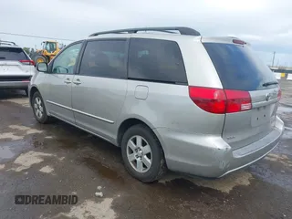 2005 Toyota Sienna CE with VIN 5TDZA23C55S264700, listed as a IAAI auction lot 41878179 with 293,934 mi miles. Bid and sale history available at carsss.com. Image 3.