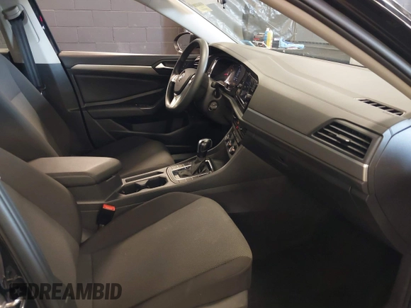 2021 Volkswagen Jetta S with VIN 3VWC57BU6MM086065, listed as a IAAI auction lot 42551694 with 16,472 mi miles and . Bid and sale history available at DreamBid. Image 5.