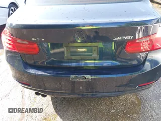 2013 BMW 3 Series 328i xDrive with VIN WBA3B5C50DF594522, listed as a IAAI auction lot 42166416 with 138,900 mi miles and . Bid and sale history available at DreamBid. Image 6.