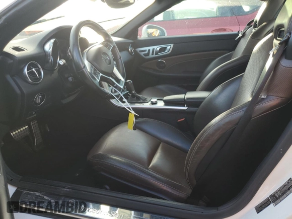 2015 Mercedes-Benz SLK-Class SLK 350 with VIN WDDPK5HAXFF103800, listed as a Copart auction lot 77786054 with 32,433 mi miles and Non Repairable. Bid and sale history available at carsss.com. Image 7.