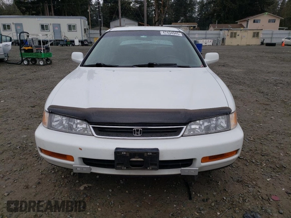 1996 Honda Accord LX with VIN 1HGCD5639TA158062, listed as a Copart auction lot 47434945 with 156,519 mi miles and Salvage Title. Bid and sale history available at DreamBid. Image 5.