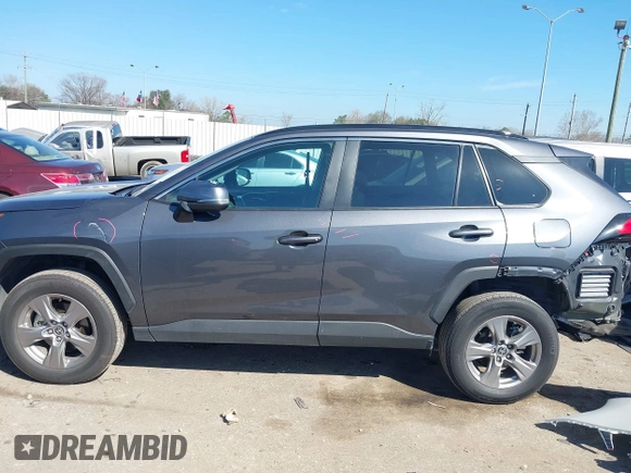 2023 Toyota RAV4 XLE with VIN 2T3W1RFV4PW299898, listed as a IAAI auction lot 41640181 with 31,455 mi miles. Bid and sale history available at carsss.com. Image 15.
