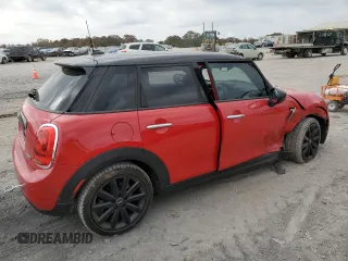 2021 MINI Hardtop 4 Door Oxford Edition z VIN WMWXU7C08M2N49721, wystawiony jako Copart lot #77983324 z przebiegiem 64 096 mil mil oraz Szkoda całkowita • Salvage title. Historia ofert i sprzedaży dostępna na DreamBid. Obrazek 3.