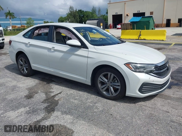 2024 Volkswagen Jetta SE with VIN 3VWEM7BU8RM007188, listed as a IAAI auction lot 42657015 with 40,589 mi miles and . Bid and sale history available at DreamBid. Image 1.