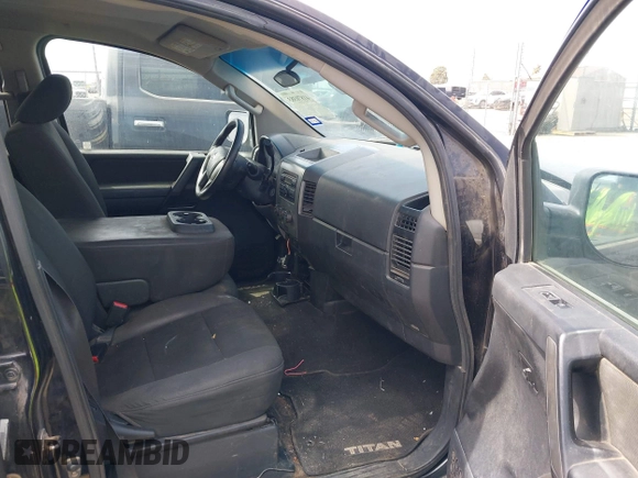2014 Nissan Titan SV with VIN 1N6BA0EK6EN507279, listed as a IAAI auction lot 41870383 with 205,603 mi miles and . Bid and sale history available at DreamBid. Image 5.
