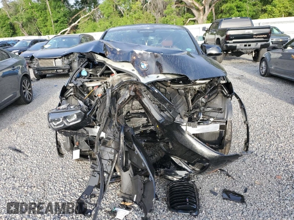 2024 BMW X4 M40i z VIN 5UX43DT00R9V20010, wystawiony jako Copart lot #51654125 z przebiegiem Nie podano mil oraz Nie do naprawy • Non repairable. Historia ofert i sprzedaży dostępna na DreamBid. Obrazek 5.