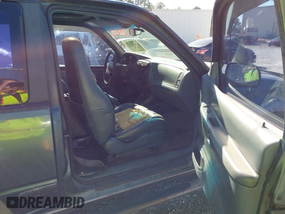 1996 Ford Explorer with VIN 1FMDU24X6TUC53731, listed as a IAAI auction lot 41254228 with 110,430 mi miles and . Bid and sale history available at DreamBid. Image 5.