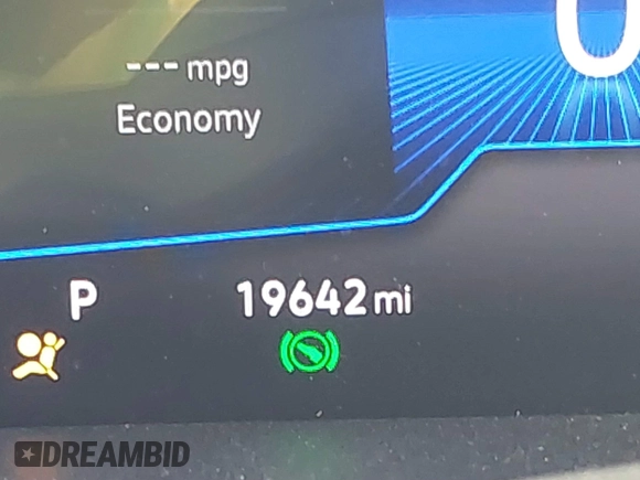 2024 Volkswagen Tiguan SE R-Line Black z VIN 3VVCB7AX3RM009461, wystawiony jako IAAI lot #41506931 z przebiegiem 19 642 mil mil oraz . Historia ofert i sprzedaży dostępna na DreamBid. Obrazek 16.