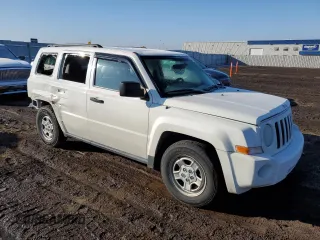 2007 Jeep Patriot Sport with VIN 1J8FF28WX7D355881, listed as a Copart auction lot 82766473 with 120,519 mi miles and Salvage Title. Bid and sale history available at DreamBid. Image 4.