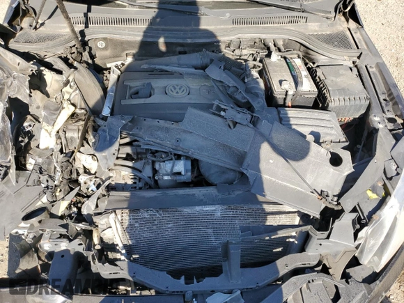 2010 Volkswagen CC Sport with VIN WVWMN7AN6AE550197, listed as a Copart auction lot 76699094 with 99,283 mi miles and Salvage Title. Bid and sale history available at carsss.com. Image 11.