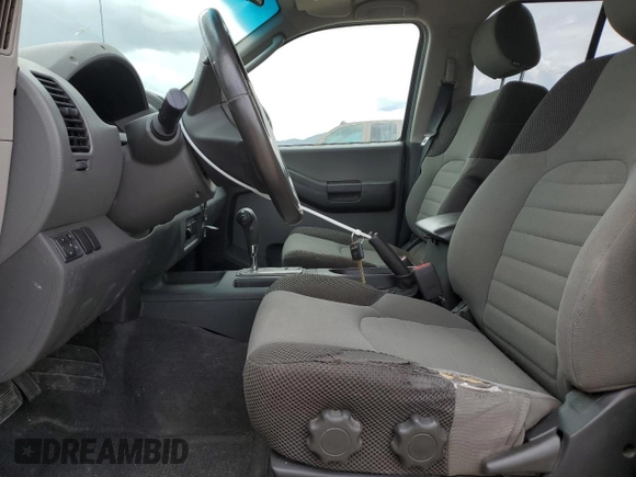2005 Nissan Xterra S z VIN 5N1AN08W75C655725, wystawiony jako Copart lot #59374805 z przebiegiem 189 376 mil mil oraz Czysty tytuł • Clean title. Historia ofert i sprzedaży dostępna na DreamBid. Obrazek 7.