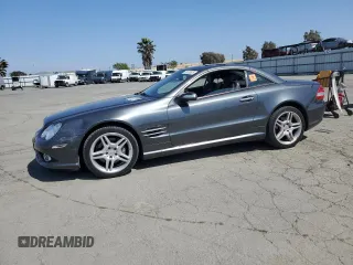2007 Mercedes-Benz SL 550 z VIN WDBSK71F87F134260, wystawiony jako Copart lot #55162925 z przebiegiem 124 705 mil mil oraz Szkoda całkowita • Salvage title. Historia ofert i sprzedaży dostępna na DreamBid. Obrazek 1.