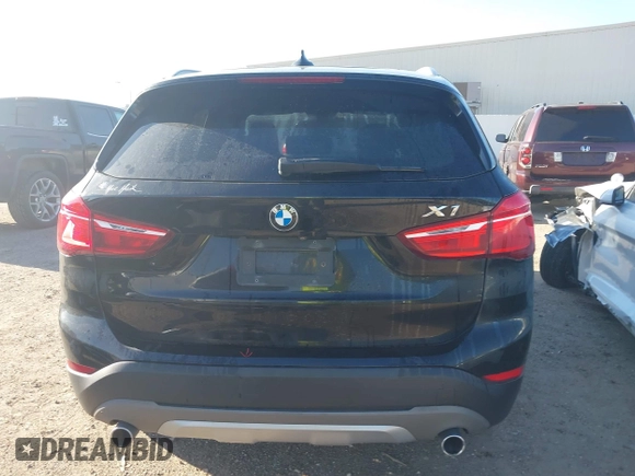 2018 BMW X1 sDrive28i with VIN WBXHU7C30J5L04913, listed as a IAAI auction lot 41755344 with 101,867 mi miles. Bid and sale history available at carsss.com. Image 17.