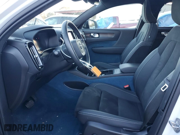2023 Volvo C40 Recharge Pure Electric Ultimate with VIN YV4ED3GM8P2061144, listed as a Copart auction lot 79808064 with 22,273 mi miles and Salvage Title. Bid and sale history available at carsss.com. Image 7.