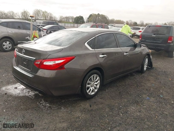2017 Nissan Altima 2.5 S with VIN 1N4AL3AP4HN307393, listed as a IAAI auction lot 41834070 with 161,357 mi miles. Bid and sale history available at carsss.com. Image 4.