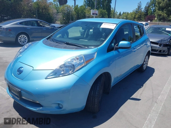 2015 Nissan LEAF S z VIN 1N4AZ0CP1FC333386, wystawiony jako IAAI lot #42344111 z przebiegiem 106 382 mil mil oraz . Historia ofert i sprzedaży dostępna na DreamBid. Obrazek 6.