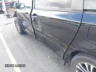 2018 Toyota Sienna XLE Auto Access Seat с VIN 5TDYZ3DC4JS962153, выставлен на аукционе IAAI как лот 42625213 с пробегом 75 006 миль миль и . История ставок и продаж доступна на DreamBid. Изображение 18.