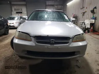 2000 Honda Accord LX z VIN 1HGCG5643YA059339, wystawiony jako Copart lot #42153695 z przebiegiem 169 380 mil mil oraz Szkoda całkowita • Salvage title. Historia ofert i sprzedaży dostępna na DreamBid. Obrazek 5.
