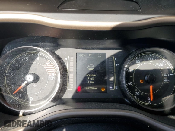 2017 Jeep Cherokee Altitude с VIN 1C4PJMAS1HW543515, выставлен на аукционе Copart как лот 81353384 с пробегом 87 268 миль миль и Списание • Salvage title. История ставок и продаж доступна на DreamBid. Изображение 9.