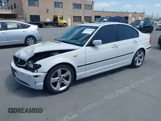 2004 BMW 3 Series 325i с VIN WBAAZ33414KP84920, выставлен на аукционе IAAI как лот 42056526 с пробегом 199 879 миль миль и . История ставок и продаж доступна на DreamBid. Изображение 17.