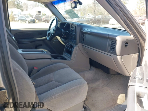 2003 Chevrolet Tahoe LS z VIN 1GNEK13T13J144304, wystawiony jako IAAI lot #41784000 z przebiegiem 363 478 mil mil oraz . Historia ofert i sprzedaży dostępna na DreamBid. Obrazek 5.