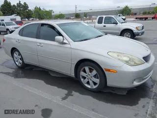 2006 Lexus ES 330 with VIN JTHBA30G665159250, listed as a IAAI auction lot 42083223 with 186,458 mi miles. Bid and sale history available at carsss.com. Image 1.