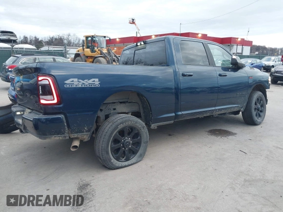 2022 Ram 2500 Big Horn with VIN 3C6UR5DJ5NG221224, listed as a IAAI auction lot 41167145 with 31,504 mi miles. Bid and sale history available at carsss.com. Image 4.