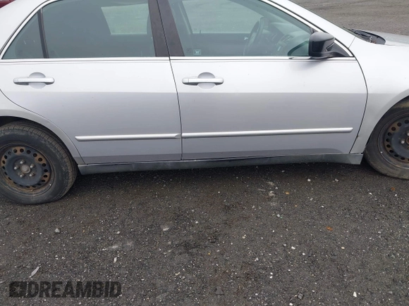 2007 Honda Accord LX z VIN 1HGCM56427A110840, wystawiony jako IAAI lot #42524805 z przebiegiem 196 933 mil mil oraz . Historia ofert i sprzedaży dostępna na DreamBid. Obrazek 14.