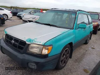 2001 Subaru Forester L with VIN JF1SF63551H762136, listed as a IAAI auction lot 40521706 with 0 mi miles. Bid and sale history available at carsss.com. Image 17.