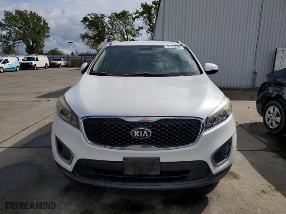 2016 Kia Sorento LX with VIN 5XYPG4A51GG020791, listed as a Copart auction lot 51502355 with 141,366 mi miles and Clean Title. Bid and sale history available at carsss.com. Image 5.