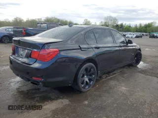 2011 BMW 7 Series 740Li z VIN WBAKB4C5XBC574119, wystawiony jako Copart lot #54946445 z przebiegiem Nie podano mil oraz Szkoda całkowita • Salvage title. Historia ofert i sprzedaży dostępna na DreamBid. Obrazek 3.