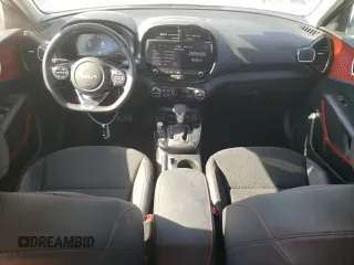 2024 Kia Soul GT-Line with VIN KNDJ53AU7R7921709, listed as a Copart auction lot 77565214 with 2,055 mi miles and Salvage Title. Bid and sale history available at carsss.com. Image 8.
