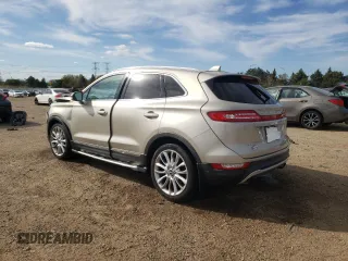 2015 Lincoln MKC z VIN 5LMCJ1A97FUJ07358, wystawiony jako Copart lot #54928855 z przebiegiem 85 844 mil mil oraz Szkody całkowita. Historia ofert i sprzedaży dostępna na DreamBid. Obrazek 2.