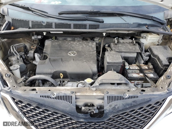 2015 Toyota Sienna SE with VIN 5TDXK3DC6FS562294, listed as a Copart auction lot 80964124 with 97,692 mi miles and Clean Title. Bid and sale history available at carsss.com. Image 12.