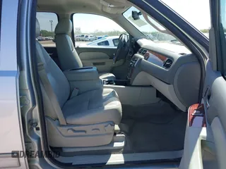2013 Chevrolet Tahoe LT with VIN 1GNSCBE07DR164486, listed as a IAAI auction lot 42216421 with 220,395 mi miles and . Bid and sale history available at DreamBid. Image 5.